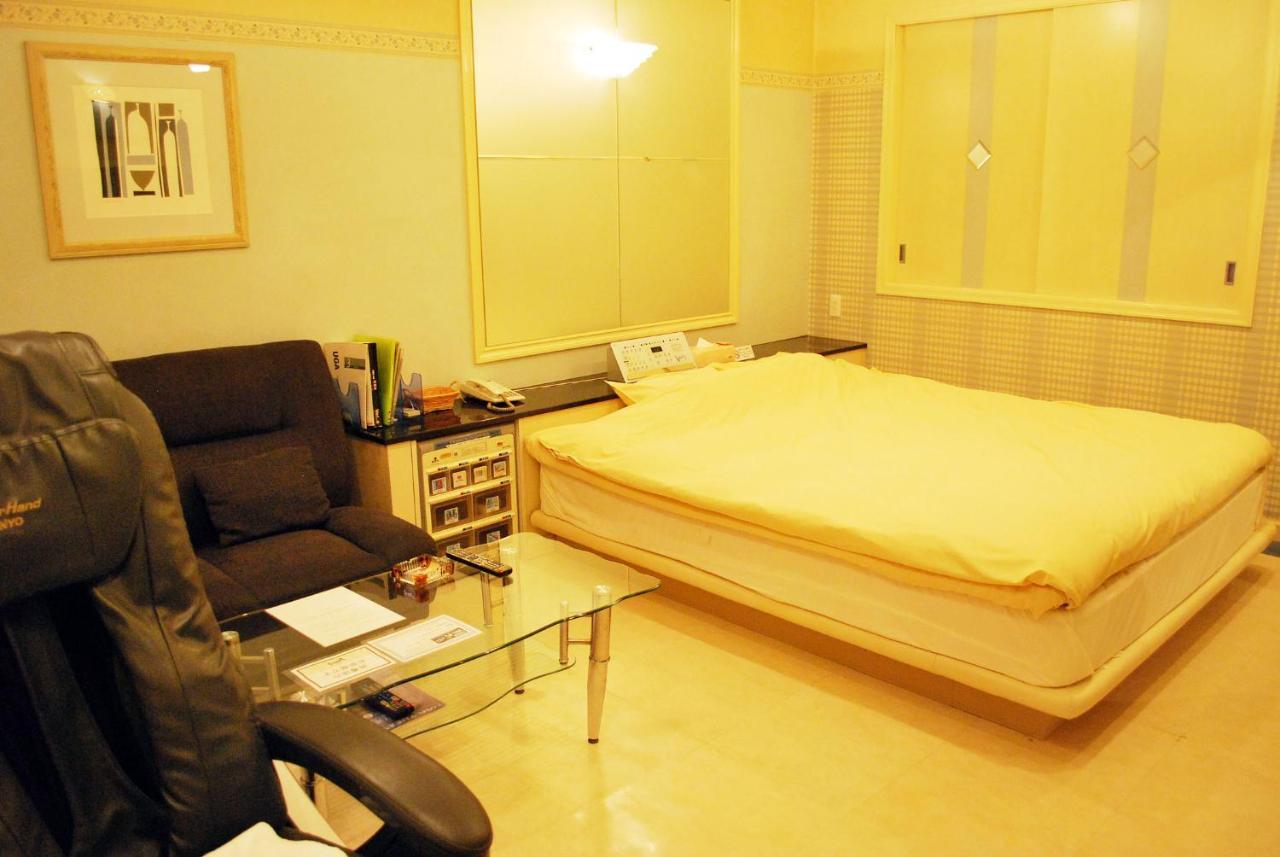 Ena Hotel Venus Extérieur photo