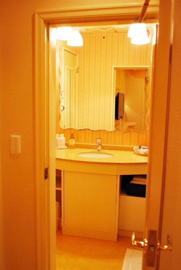 Ena Hotel Venus Extérieur photo
